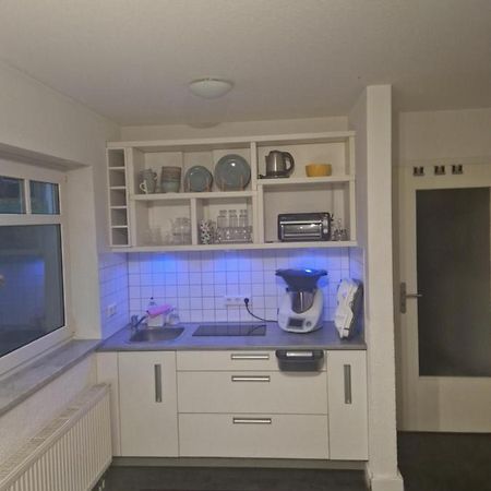 Souterrain-Wohnung Mit Kostenlosem Stellplatz Lipcse Kültér fotó