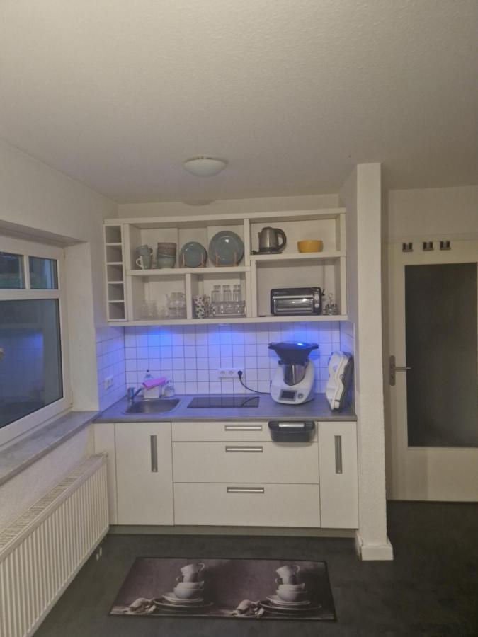 Souterrain-Wohnung Mit Kostenlosem Stellplatz Lipcse Kültér fotó